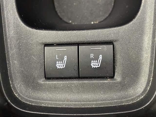 アクア Z 純正ディスプレイオーディオ Bluetooth接続 バックカメラ 運転席パワーシート 前席シートヒーター ステアリングヒーター パーキングアシスト 前後ドライブレコーダー AC100V ETC2.0(31枚目)