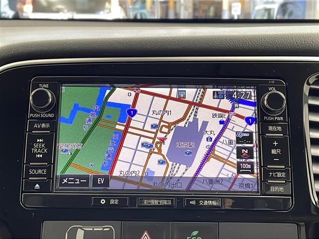 アウトランダーＰＨＥＶ Ｇナビパッケージ　純正ナビ　ＴＶ　全方位カメラ　ビルトインＥＴＣ　ハーフレザー　シートヒーター　レーダークルーズコントロール　衝突軽減ブレーキ　レーンキープアシスト　前後ドライブレコーダー　ＡＣ１００Ｖ　ＬＥＤライト（21枚目）