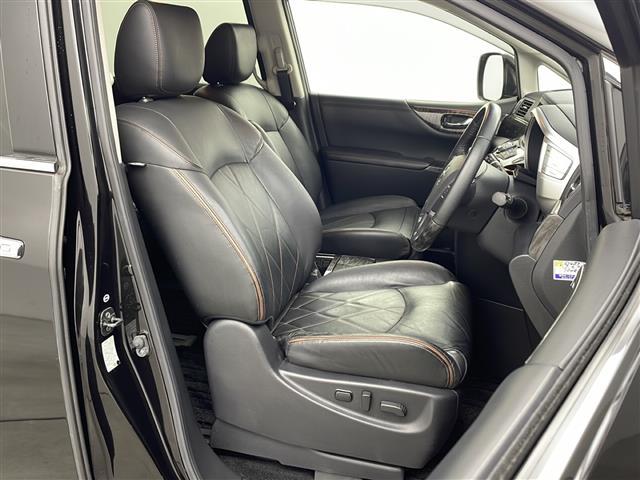 エルグランド ２５０ハイウェイスタープレミアム　純正ナビ　全方位カメラ　フリップダウンモニター　クルコン　　コーナーセンサー　革シート　両側パワスラ　前席パワーシート　シートヒーター　ＬＥＤライト　社外アルミホイールタイヤ　ビルトインＥＴＣ（9枚目）