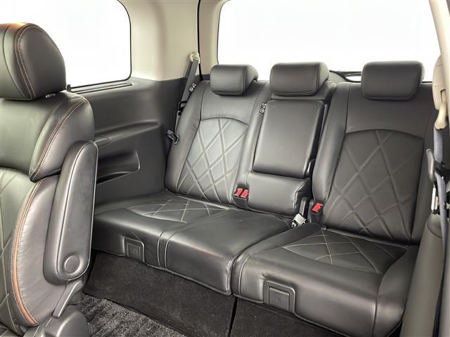 エルグランド ２５０ハイウェイスタープレミアム　純正ナビ　全方位カメラ　フリップダウンモニター　クルコン　　コーナーセンサー　革シート　両側パワスラ　前席パワーシート　シートヒーター　ＬＥＤライト　社外アルミホイールタイヤ　ビルトインＥＴＣ（17枚目）