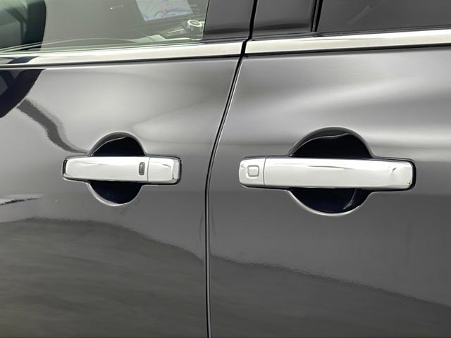 エルグランド ２５０ハイウェイスタープレミアム　純正ナビ　全方位カメラ　フリップダウンモニター　クルコン　　コーナーセンサー　革シート　両側パワスラ　前席パワーシート　シートヒーター　ＬＥＤライト　社外アルミホイールタイヤ　ビルトインＥＴＣ（53枚目）