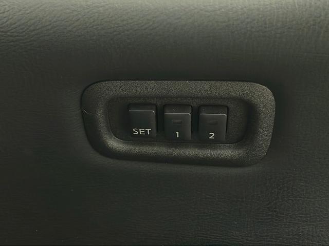 エルグランド ２５０ハイウェイスタープレミアム　純正ナビ　全方位カメラ　フリップダウンモニター　クルコン　　コーナーセンサー　革シート　両側パワスラ　前席パワーシート　シートヒーター　ＬＥＤライト　社外アルミホイールタイヤ　ビルトインＥＴＣ（67枚目）