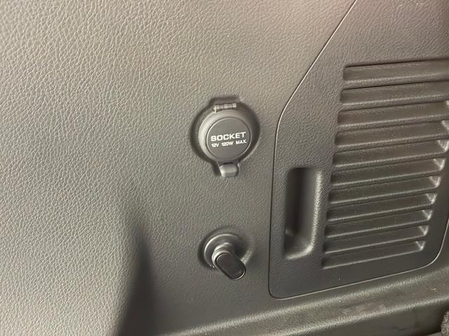 エルグランド ２５０ハイウェイスタープレミアム　純正ナビ　全方位カメラ　フリップダウンモニター　クルコン　　コーナーセンサー　革シート　両側パワスラ　前席パワーシート　シートヒーター　ＬＥＤライト　社外アルミホイールタイヤ　ビルトインＥＴＣ（69枚目）