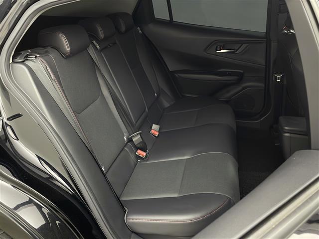 プリウス Ｚ　純正１２．３インディスプレイナビオーディオ　パノラミックビューモニター　トヨタセーフティセンス　デジタルインナーミラー　パワーバックドア　革シート　ＥＴＣ２．０　モデリスタエアロ（11枚目）