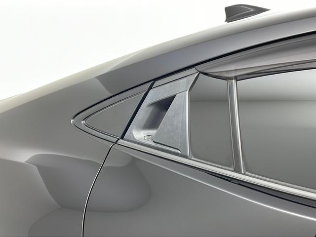 プリウス Ｚ　純正１２．３インディスプレイナビオーディオ　パノラミックビューモニター　トヨタセーフティセンス　デジタルインナーミラー　パワーバックドア　革シート　ＥＴＣ２．０　モデリスタエアロ（49枚目）