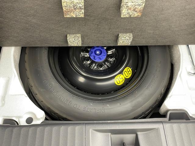 プリウス Ｚ　純正１２．３インディスプレイナビオーディオ　パノラミックビューモニター　トヨタセーフティセンス　デジタルインナーミラー　パワーバックドア　革シート　ＥＴＣ２．０　モデリスタエアロ（79枚目）