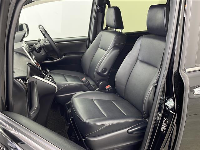 エスクァイア ハイブリッドGi 純正ナビ TV バックカメラ 両側パワースライドドア プリクラッシュセーフティ レーンディパーチャーアラート オートマチックハイビーム ドライブレコーダー LEDヘッドライト 革シート シートヒーター(13枚目)