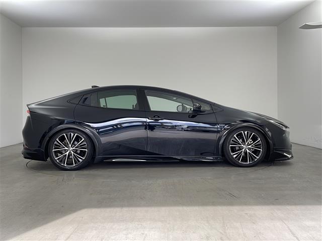 プリウス Ｚ　純正ナビ・パノラミックビューモニター・ビルトインＥＴＣ２．０・パワーバックドア・ワイヤレス充電・モデリスタエアロ・社外車高調・トヨタセーフティセンス・レザーシート・シートヒーター・エアシート（6枚目）