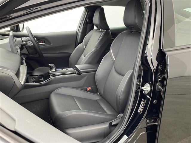 プリウス Ｚ　純正ナビ・パノラミックビューモニター・ビルトインＥＴＣ２．０・パワーバックドア・ワイヤレス充電・モデリスタエアロ・社外車高調・トヨタセーフティセンス・レザーシート・シートヒーター・エアシート（13枚目）