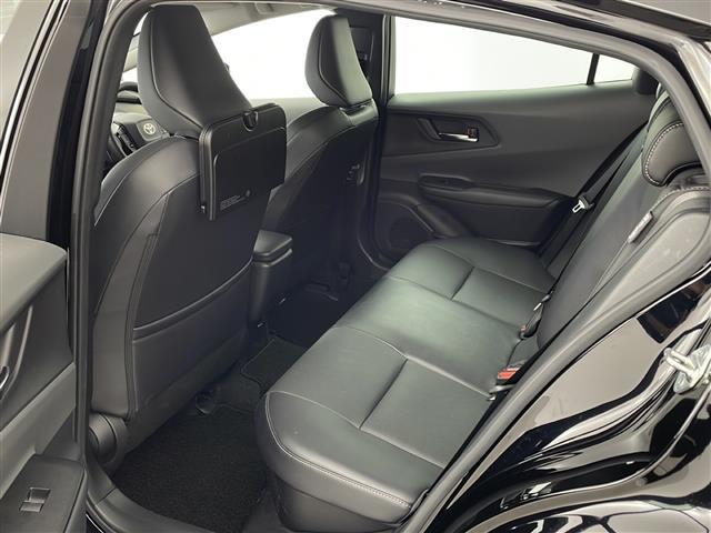 プリウス Ｚ　純正ナビ・パノラミックビューモニター・ビルトインＥＴＣ２．０・パワーバックドア・ワイヤレス充電・モデリスタエアロ・社外車高調・トヨタセーフティセンス・レザーシート・シートヒーター・エアシート（14枚目）