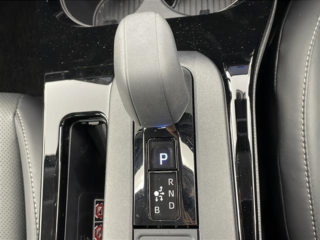 プリウス Ｚ　純正ナビ・パノラミックビューモニター・ビルトインＥＴＣ２．０・パワーバックドア・ワイヤレス充電・モデリスタエアロ・社外車高調・トヨタセーフティセンス・レザーシート・シートヒーター・エアシート（29枚目）