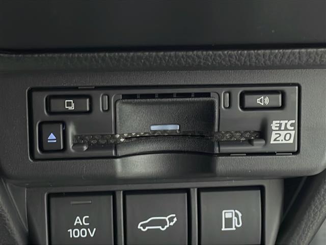 プリウス Ｚ　純正ナビ・パノラミックビューモニター・ビルトインＥＴＣ２．０・パワーバックドア・ワイヤレス充電・モデリスタエアロ・社外車高調・トヨタセーフティセンス・レザーシート・シートヒーター・エアシート（32枚目）