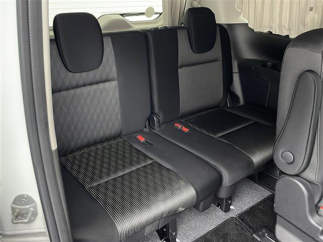 気になる車はすぐにお問い合わせください！画面右側の００６６から始まる無料ダイヤルからお問い合わせ下さい！専門スタッフがお車のご質問にお答えいたします！