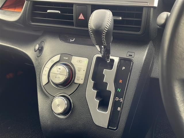 シエンタ Ｇ　クエロ　・ワンオーナー・純正９インチナビ・ビルトインＥＴＣ・両側パワースライドドア・フルセグＴＶ・ハーフレザー・全方位カメラ・トヨタセーフティセンス・ＬＥＤライト・オートライト・ＬＥＤライト・スマートキー（26枚目）