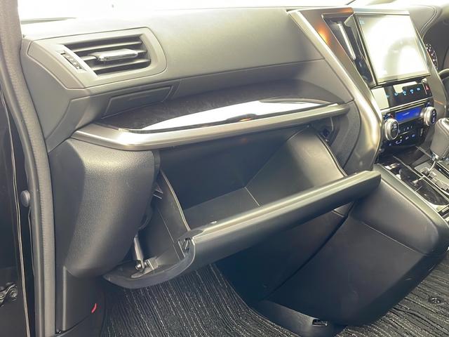 アルファード ２．５Ｓ　純正１０インチナビ・バックカメラ・純正１２．１インチフリップダウンモニター・ビルトインＥＴＣ・両側パワースライドドア・トヨタセーフティセンス・プリクラッシュセーフティ・レーダークルーズコントロール（75枚目）