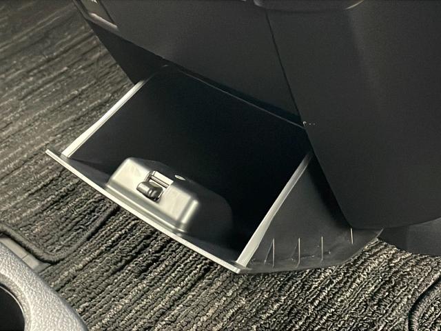 アルファード ２．５Ｓ　純正１０インチナビ・バックカメラ・純正１２．１インチフリップダウンモニター・ビルトインＥＴＣ・両側パワースライドドア・トヨタセーフティセンス・プリクラッシュセーフティ・レーダークルーズコントロール（76枚目）