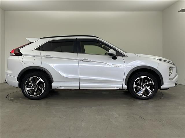 エクリプスクロスＰＨＥＶ Ｐ　純正ナビ　ＴＶ　マルチアラウンドモニター　シートヒーター　電気温水式ヒーター　レーダークルーズコントロール　ブラインドスポット　ルーフレール　ＡＣ１００Ｖ電源　ヘッドアップディスプレイ（6枚目）