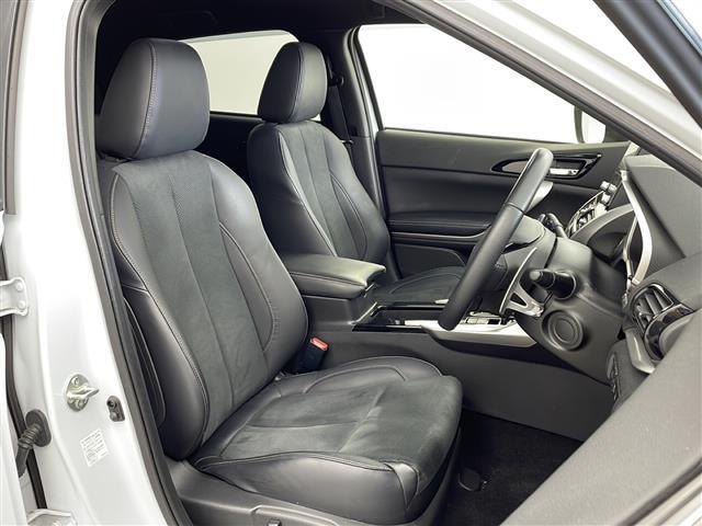 エクリプスクロスＰＨＥＶ Ｐ　純正ナビ　ＴＶ　マルチアラウンドモニター　シートヒーター　電気温水式ヒーター　レーダークルーズコントロール　ブラインドスポット　ルーフレール　ＡＣ１００Ｖ電源　ヘッドアップディスプレイ（9枚目）