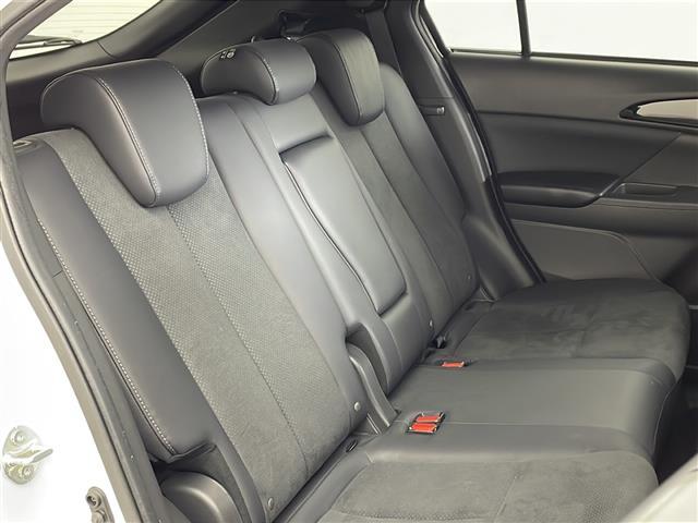 エクリプスクロスＰＨＥＶ Ｐ　純正ナビ　ＴＶ　マルチアラウンドモニター　シートヒーター　電気温水式ヒーター　レーダークルーズコントロール　ブラインドスポット　ルーフレール　ＡＣ１００Ｖ電源　ヘッドアップディスプレイ（10枚目）