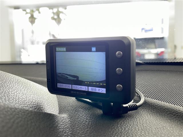 エクリプスクロスＰＨＥＶ Ｐ　純正ナビ　ＴＶ　マルチアラウンドモニター　シートヒーター　電気温水式ヒーター　レーダークルーズコントロール　ブラインドスポット　ルーフレール　ＡＣ１００Ｖ電源　ヘッドアップディスプレイ（35枚目）