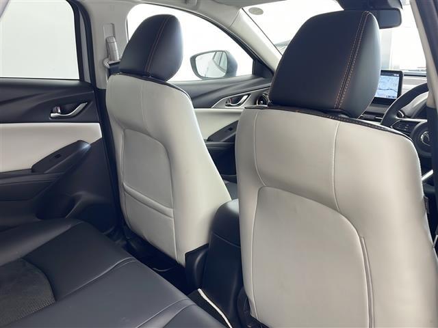 ＣＸ－３ ＸＤ　スーパー　エッジー　・衝突軽減ブレーキ・純正８．８インチＳＤナビ＆フルセグ＆ＢＴ＆ＵＳＢ＆ＤＶＤ・３６０°カメラ・スマートキー・プッシュスタート・ハーフレザーシート・前席シートヒーター・運転席パワーシート・ＢＳＭ・ＨＵＤ（10枚目）