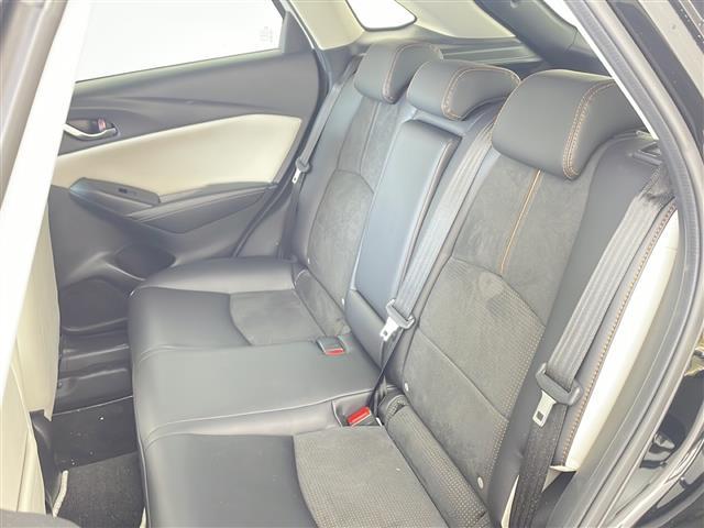 ＣＸ－３ ＸＤ　スーパー　エッジー　・衝突軽減ブレーキ・純正８．８インチＳＤナビ＆フルセグ＆ＢＴ＆ＵＳＢ＆ＤＶＤ・３６０°カメラ・スマートキー・プッシュスタート・ハーフレザーシート・前席シートヒーター・運転席パワーシート・ＢＳＭ・ＨＵＤ（15枚目）