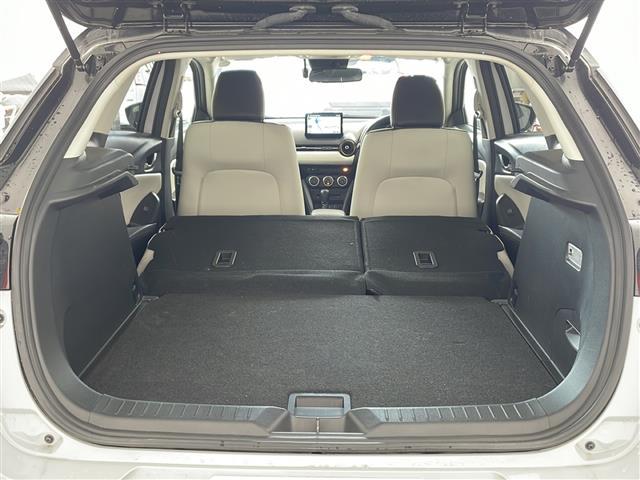 ＣＸ－３ ＸＤ　スーパー　エッジー　・衝突軽減ブレーキ・純正８．８インチＳＤナビ＆フルセグ＆ＢＴ＆ＵＳＢ＆ＤＶＤ・３６０°カメラ・スマートキー・プッシュスタート・ハーフレザーシート・前席シートヒーター・運転席パワーシート・ＢＳＭ・ＨＵＤ（18枚目）