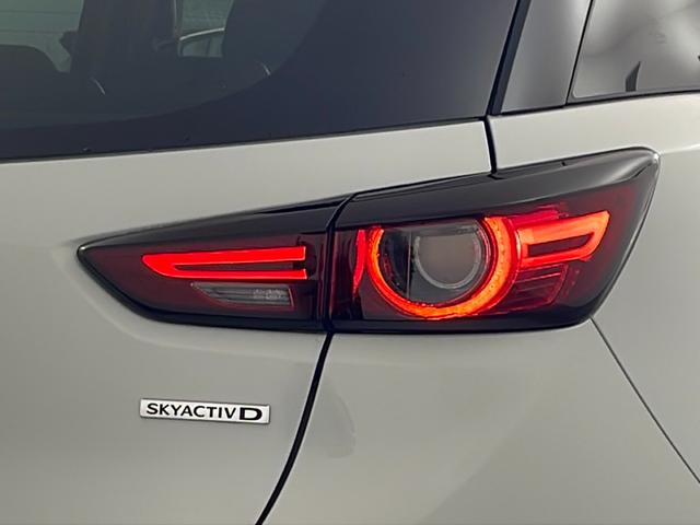 ＣＸ－３ ＸＤ　スーパー　エッジー　・衝突軽減ブレーキ・純正８．８インチＳＤナビ＆フルセグ＆ＢＴ＆ＵＳＢ＆ＤＶＤ・３６０°カメラ・スマートキー・プッシュスタート・ハーフレザーシート・前席シートヒーター・運転席パワーシート・ＢＳＭ・ＨＵＤ（47枚目）