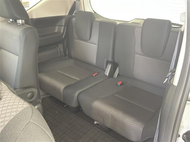 フリードハイブリッド ハイブリッド・Gブラックスタイル 純正ナビ TV バックカメラ ビルトインETC 両側パワースライドドア 衝突被害軽減ブレーキ レーダークルーズコントロール レーンキープアシスト シートヒーター 純正15インチアルミホイール LED(15枚目)