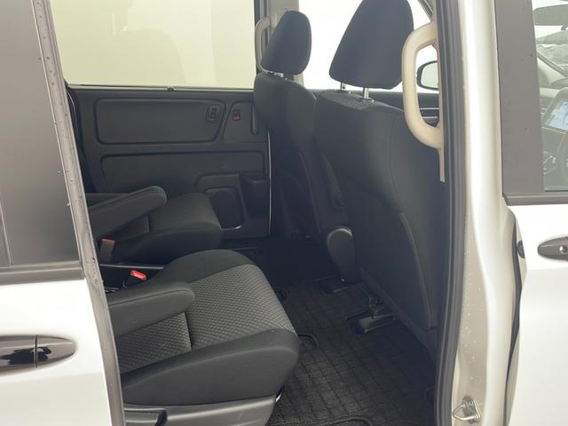 フリードハイブリッド ハイブリッド・Gブラックスタイル 純正ナビ TV バックカメラ ビルトインETC 両側パワースライドドア 衝突被害軽減ブレーキ レーダークルーズコントロール レーンキープアシスト シートヒーター 純正15インチアルミホイール LED(55枚目)