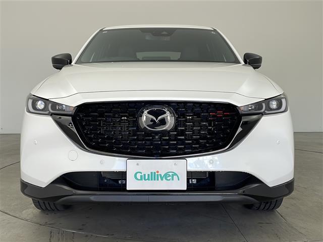 ＣＸ－５ ２５Ｓ　スポーツアピアランス　純正ナビ・全方位カメラ・ＥＴＣ・置くだけ充電・ｉ－ＡＣＴＩＶＳＥＮＳＥ・黒革シート・全席シートヒーター・前席パワーシート・ドライバーアテンションアラート・レーダークルーズコントロール（4枚目）