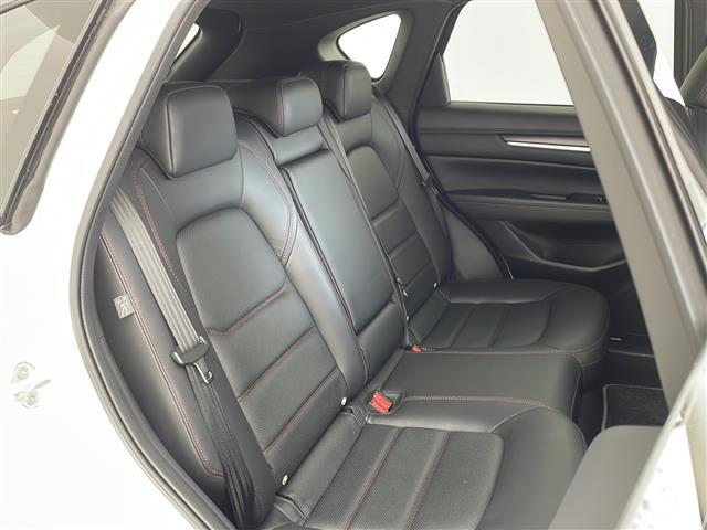 ＣＸ－５ ２５Ｓ　スポーツアピアランス　純正ナビ・全方位カメラ・ＥＴＣ・置くだけ充電・ｉ－ＡＣＴＩＶＳＥＮＳＥ・黒革シート・全席シートヒーター・前席パワーシート・ドライバーアテンションアラート・レーダークルーズコントロール（11枚目）