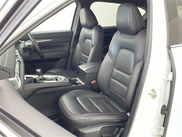 ＣＸ－５ ２５Ｓ　スポーツアピアランス　純正ナビ・全方位カメラ・ＥＴＣ・置くだけ充電・ｉ－ＡＣＴＩＶＳＥＮＳＥ・黒革シート・全席シートヒーター・前席パワーシート・ドライバーアテンションアラート・レーダークルーズコントロール（13枚目）