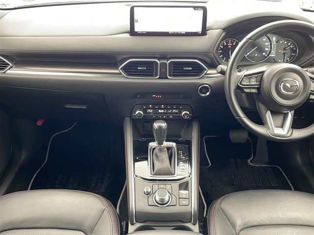 ＣＸ－５ ２５Ｓ　スポーツアピアランス　純正ナビ・全方位カメラ・ＥＴＣ・置くだけ充電・ｉ－ＡＣＴＩＶＳＥＮＳＥ・黒革シート・全席シートヒーター・前席パワーシート・ドライバーアテンションアラート・レーダークルーズコントロール（31枚目）