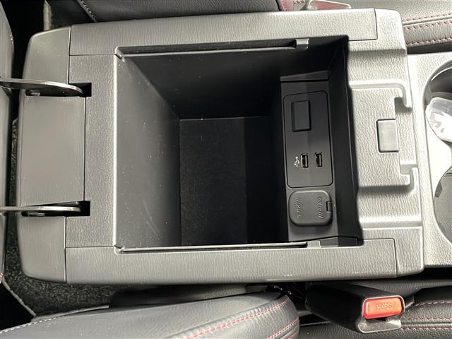 ＣＸ－５ ２５Ｓ　スポーツアピアランス　純正ナビ・全方位カメラ・ＥＴＣ・置くだけ充電・ｉ－ＡＣＴＩＶＳＥＮＳＥ・黒革シート・全席シートヒーター・前席パワーシート・ドライバーアテンションアラート・レーダークルーズコントロール（36枚目）