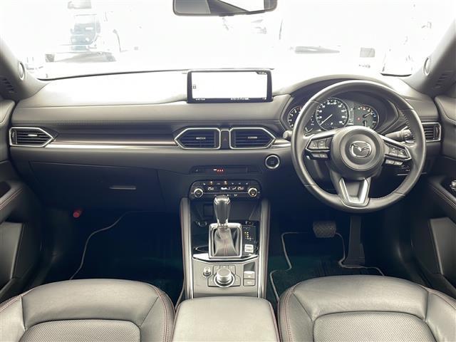 ＣＸ－５ ２５Ｓ　スポーツアピアランス　純正ナビ・全方位カメラ・ＥＴＣ・置くだけ充電・ｉ－ＡＣＴＩＶＳＥＮＳＥ・黒革シート・全席シートヒーター・前席パワーシート・ドライバーアテンションアラート・レーダークルーズコントロール（43枚目）