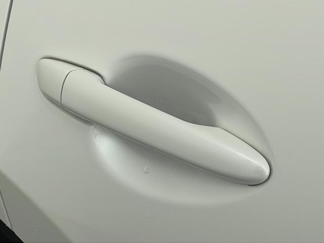 ＣＸ－５ ２５Ｓ　スポーツアピアランス　純正ナビ・全方位カメラ・ＥＴＣ・置くだけ充電・ｉ－ＡＣＴＩＶＳＥＮＳＥ・黒革シート・全席シートヒーター・前席パワーシート・ドライバーアテンションアラート・レーダークルーズコントロール（52枚目）