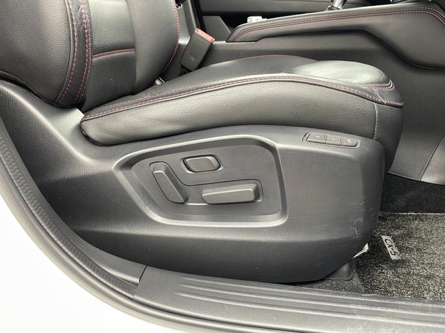 ＣＸ－５ ２５Ｓ　スポーツアピアランス　純正ナビ・全方位カメラ・ＥＴＣ・置くだけ充電・ｉ－ＡＣＴＩＶＳＥＮＳＥ・黒革シート・全席シートヒーター・前席パワーシート・ドライバーアテンションアラート・レーダークルーズコントロール（69枚目）