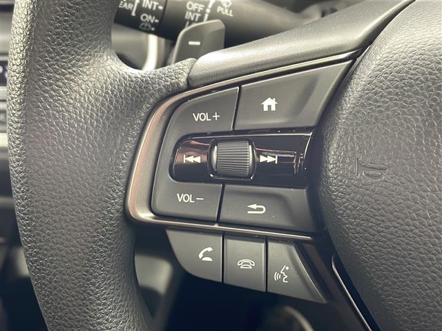 ＷＲ－Ｖ Ｘ　・純正９インチナビ・バックカメラ・ビルトインＥＴＣフルセグＴＶ・デジタルインナーミラー（ドラレコ付き）・パドルシフト・ＬＥＤライト・オートマチックハイビーム・オートライト・社外アルミホイール（20枚目）