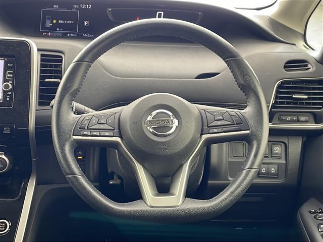 セレナ ハイウェイスター　Ｖセレクション　・エマージェンシーブレーキ・車線逸脱警報・コーナーセンサー・標識認識機能・純正ナビ＆フルセグ＆ＢＴ＆ＤＶＤ・アラウンドビューモニター・両側パワースライドドア・左側ハンズフリー機能・横滑り防止装置（25枚目）