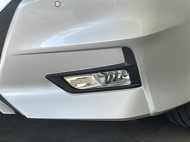 セレナ ハイウェイスター　Ｖセレクション　・エマージェンシーブレーキ・車線逸脱警報・コーナーセンサー・標識認識機能・純正ナビ＆フルセグ＆ＢＴ＆ＤＶＤ・アラウンドビューモニター・両側パワースライドドア・左側ハンズフリー機能・横滑り防止装置（39枚目）