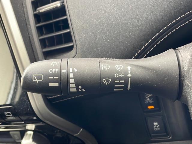 セレナ ハイウェイスター　Ｖセレクション　・エマージェンシーブレーキ・車線逸脱警報・コーナーセンサー・標識認識機能・純正ナビ＆フルセグ＆ＢＴ＆ＤＶＤ・アラウンドビューモニター・両側パワースライドドア・左側ハンズフリー機能・横滑り防止装置（58枚目）