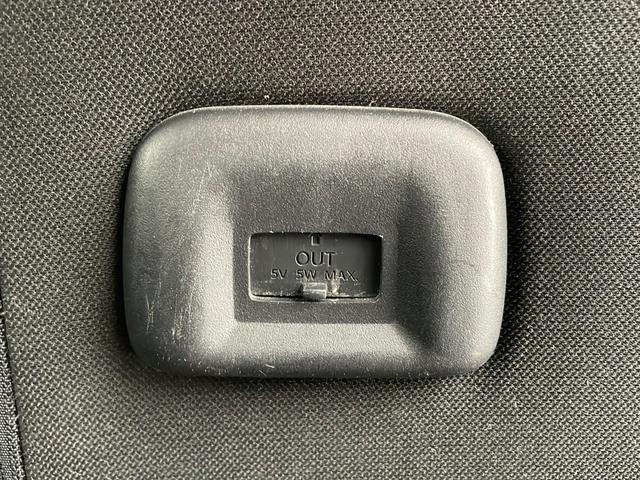 セレナ ハイウェイスター　Ｖセレクション　・エマージェンシーブレーキ・車線逸脱警報・コーナーセンサー・標識認識機能・純正ナビ＆フルセグ＆ＢＴ＆ＤＶＤ・アラウンドビューモニター・両側パワースライドドア・左側ハンズフリー機能・横滑り防止装置（62枚目）