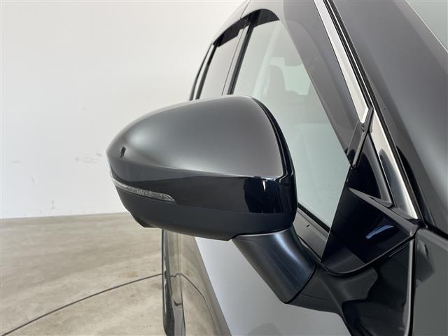 エクストレイル Ｘ　・プロパイロット・デジタルインナーミラー・１２．３インチメーカーナビ＆フルセグ＆ＢＴ＆ＵＳＢ・アラウンドビューモニター・純正前後ドライブレコーダー・ステアリングリモコン・ステアリングヒーター・ＥＴＣ（40枚目）