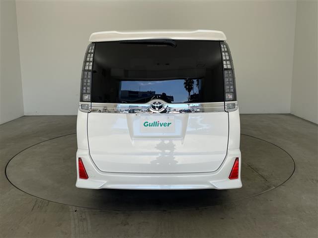 ヴォクシー ZS 煌II アルパイン11型ナビ バックカメラ Toyota Safety Sense C 両側パワースライドドア 純正アルミホイールタイヤ LEDヘッドライト ドラレコ インテリアイルミネーション スペアキー(5枚目)
