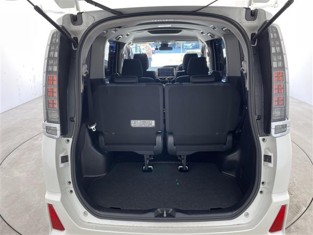 ヴォクシー ZS 煌II アルパイン11型ナビ バックカメラ Toyota Safety Sense C 両側パワースライドドア 純正アルミホイールタイヤ LEDヘッドライト ドラレコ インテリアイルミネーション スペアキー(18枚目)
