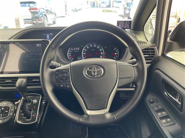 ヴォクシー ZS 煌II アルパイン11型ナビ バックカメラ Toyota Safety Sense C 両側パワースライドドア 純正アルミホイールタイヤ LEDヘッドライト ドラレコ インテリアイルミネーション スペアキー(21枚目)