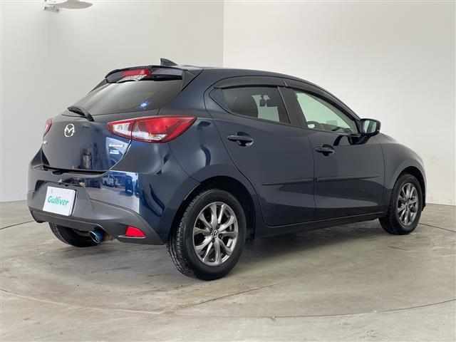 デミオ １３Ｓツーリング　マツダコネクトナビ　マツダスピードエアロ　ＢＳＭ　バックカメラ　ＨＵＤ　衝突軽減ブレーキ　シートヒーター　純正１５インチＡＷ　ＥＴＣ　ＢＴ　ドライブレコーダー　プッシュスタート　ＬＥＤヘッドライト（3枚目）