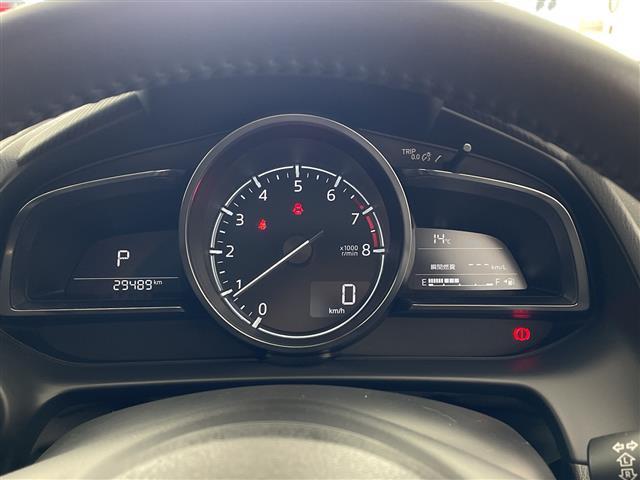 デミオ １３Ｓツーリング　マツダコネクトナビ　マツダスピードエアロ　ＢＳＭ　バックカメラ　ＨＵＤ　衝突軽減ブレーキ　シートヒーター　純正１５インチＡＷ　ＥＴＣ　ＢＴ　ドライブレコーダー　プッシュスタート　ＬＥＤヘッドライト（18枚目）