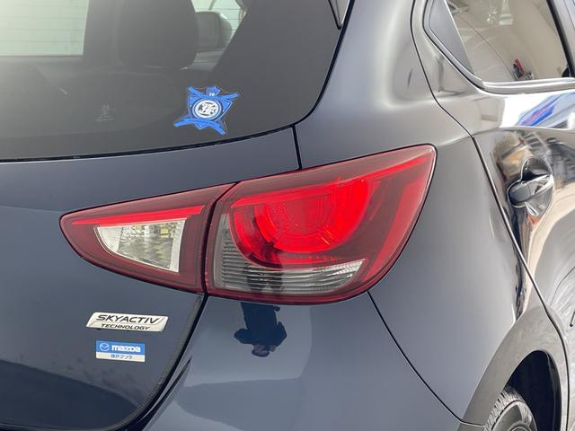 デミオ １３Ｓツーリング　マツダコネクトナビ　マツダスピードエアロ　ＢＳＭ　バックカメラ　ＨＵＤ　衝突軽減ブレーキ　シートヒーター　純正１５インチＡＷ　ＥＴＣ　ＢＴ　ドライブレコーダー　プッシュスタート　ＬＥＤヘッドライト（45枚目）